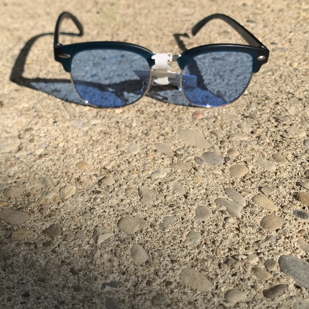 New The Children’s Place Blue Sunglasses Kids 5+